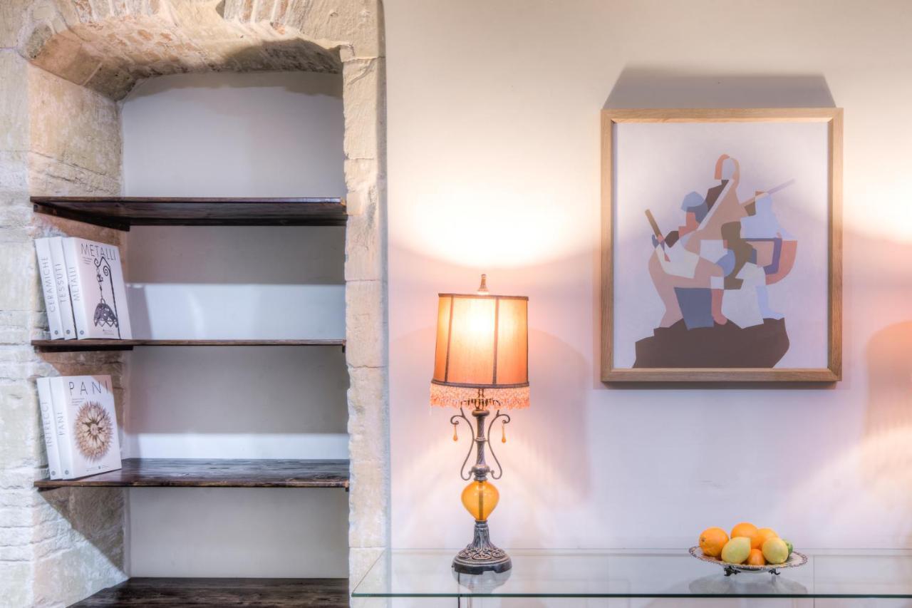 Right House Di Via Sulis - Best Neighborhood In The Town Cagliari Buitenkant foto