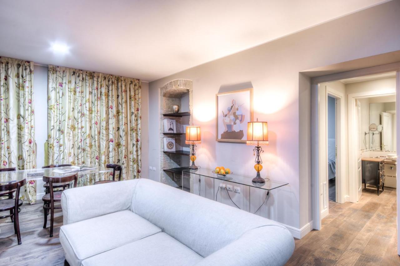 Right House Di Via Sulis - Best Neighborhood In The Town Cagliari Buitenkant foto
